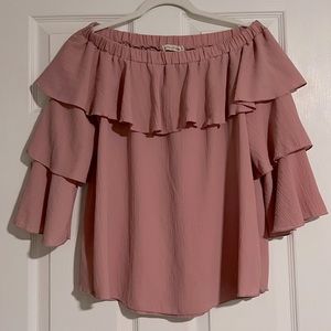 Pink off-the-shoulder blouse (M)